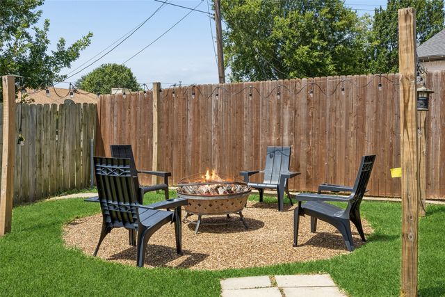 5728 Constitution Court, Watauga, TX 76148