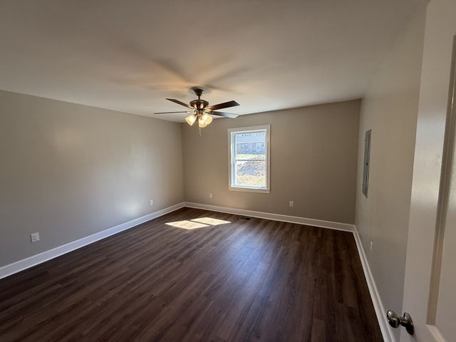 710 Anthony St, Gallatin, TN 37066