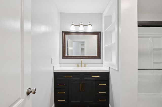 710 Anthony St, Gallatin, TN 37066