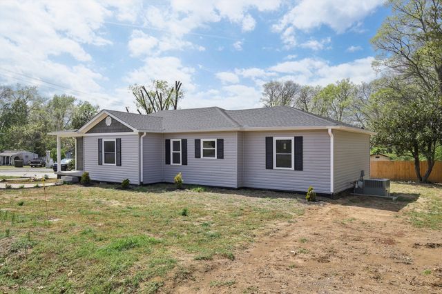 710 Anthony St, Gallatin, TN 37066