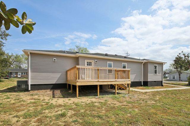 710 Anthony St, Gallatin, TN 37066