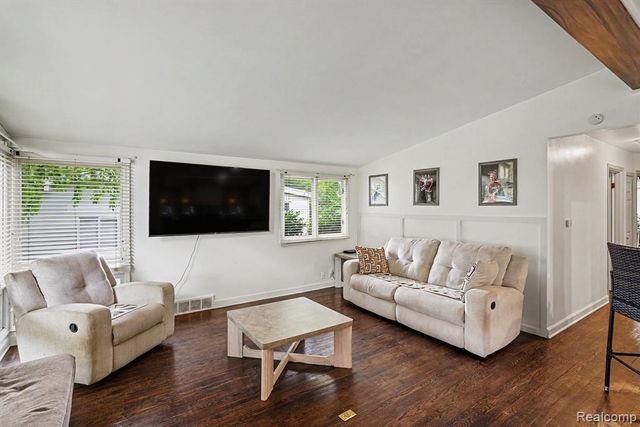 205 Fitzner Drive, Davison, MI 48423