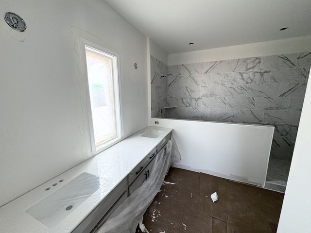 1933 Hildebrand Lane, Columbia, TN 38401