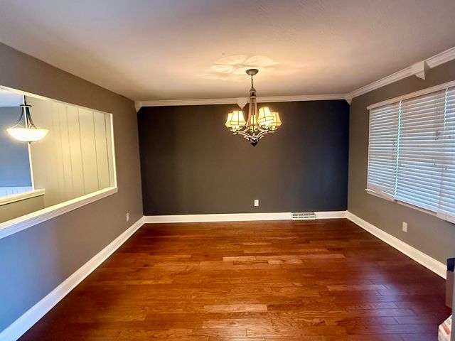 916 E Meadowlark Street, Springfield, MO 65810