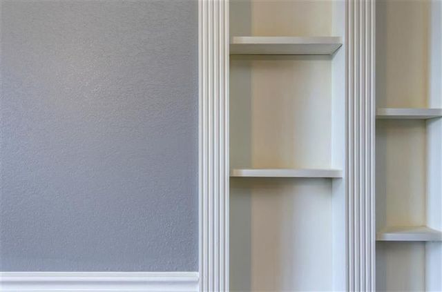 916 E Meadowlark Street, Springfield, MO 65810