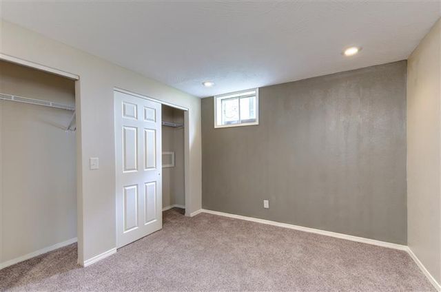 916 E Meadowlark Street, Springfield, MO 65810