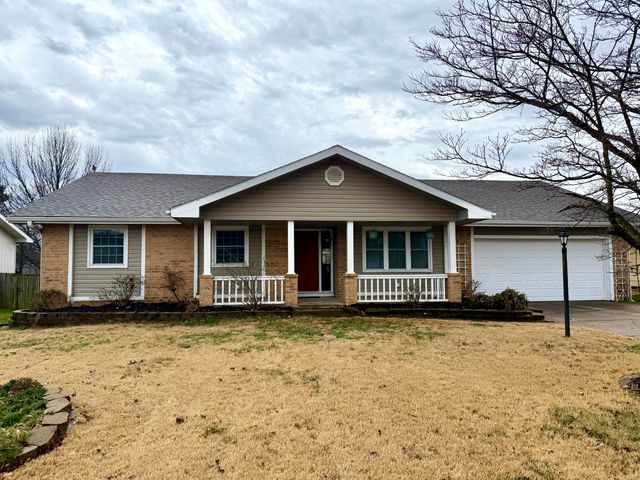 916 E Meadowlark Street, Springfield, MO 65810