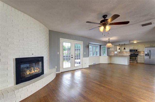 916 E Meadowlark Street, Springfield, MO 65810