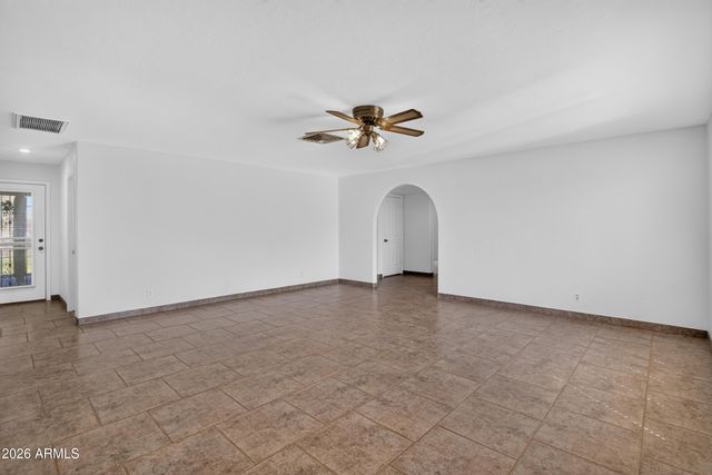 2839 N SOSSAMAN Road, Mesa, AZ 85207