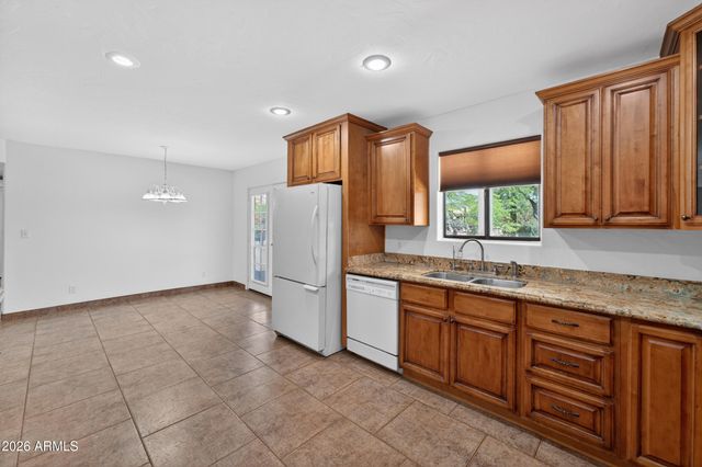 2839 N SOSSAMAN Road, Mesa, AZ 85207