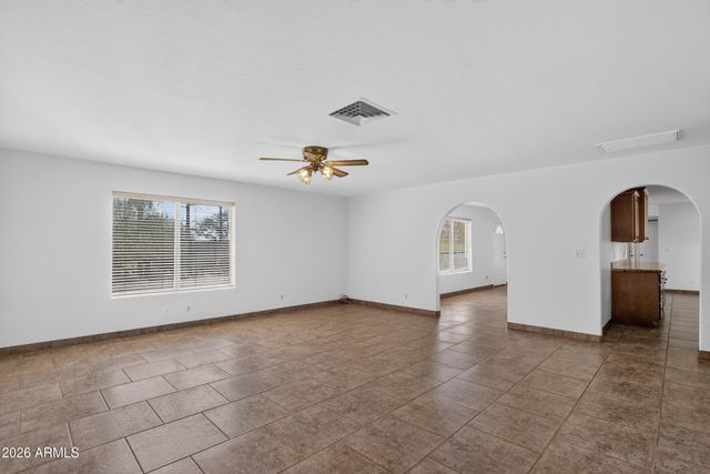 2839 N SOSSAMAN Road, Mesa, AZ 85207