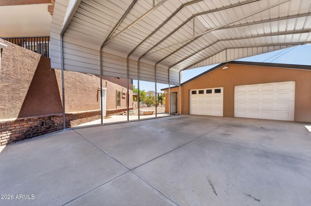 2839 N SOSSAMAN Road, Mesa, AZ 85207