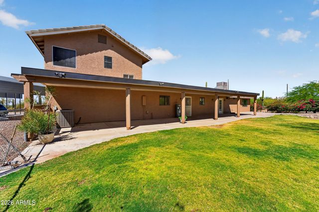 2839 N SOSSAMAN Road, Mesa, AZ 85207