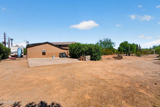 2839 N SOSSAMAN Road, Mesa, AZ 85207