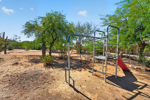 2839 N SOSSAMAN Road, Mesa, AZ 85207