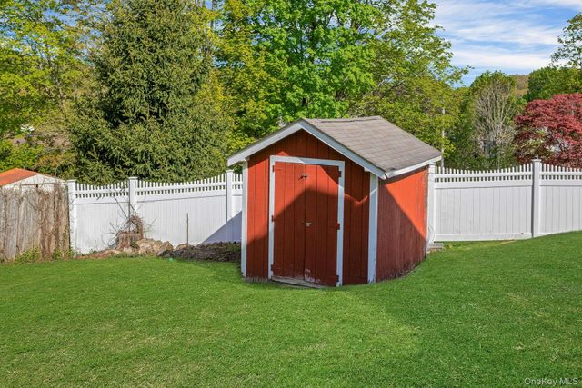 40 woodland Road, Bedford Hills, NY 10507