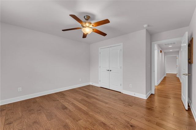 5 Castle Acre Lane, Bella Vista, AR 72715