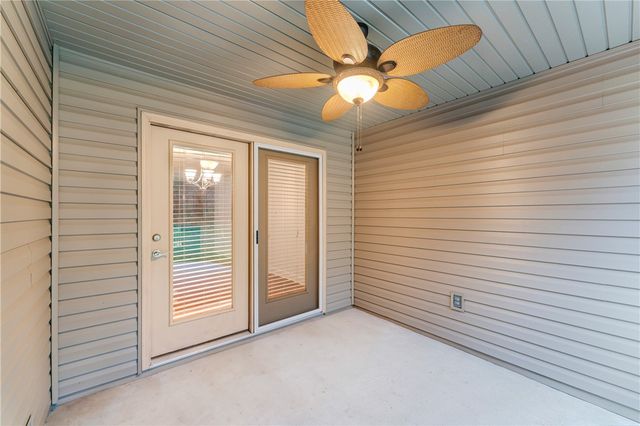 5 Castle Acre Lane, Bella Vista, AR 72715