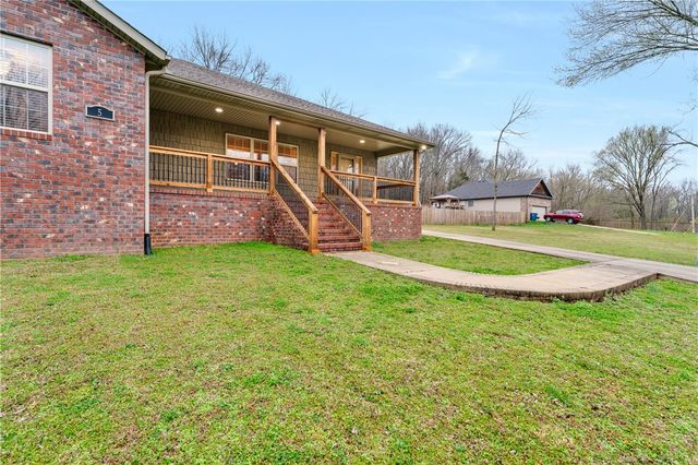 5 Castle Acre Lane, Bella Vista, AR 72715