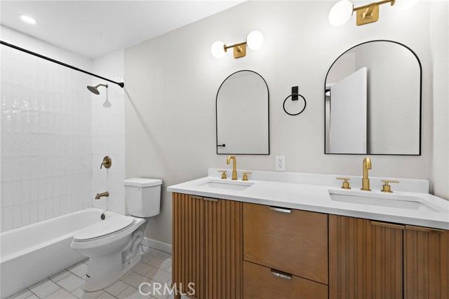 6679 Linda Vista Road 7, San Diego, CA 92111