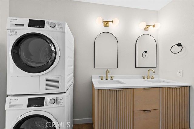 6679 Linda Vista Road 7, San Diego, CA 92111