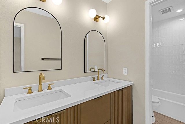 6679 Linda Vista Road 7, San Diego, CA 92111