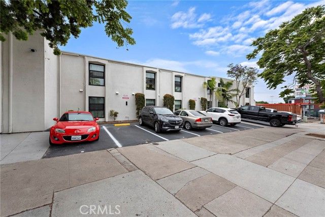 6679 Linda Vista Road 7, San Diego, CA 92111