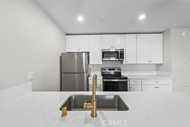 6679 Linda Vista Road 7, San Diego, CA 92111