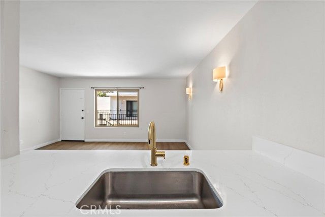 6679 Linda Vista Road 7, San Diego, CA 92111