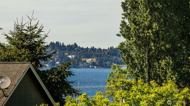 9634 SE Southworth Drive, Port Orchard, WA 98366