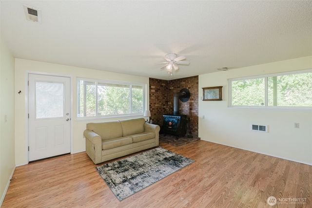 9634 SE Southworth Drive, Port Orchard, WA 98366