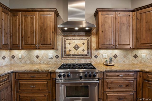 674 Red Pass Lane, Castle Rock, CO 80108