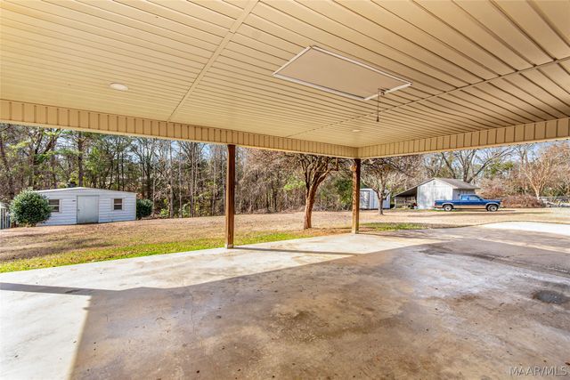 50 Cricket Ridge, Tallassee, AL 36078