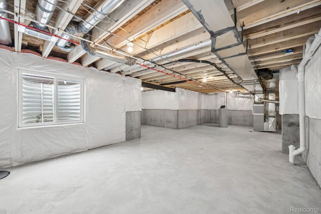 34395 Starling, Chesterfield Township, MI 48047