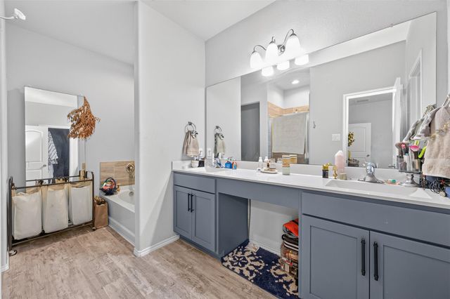 2314 Fallen Willow Court, Conroe, TX 77301