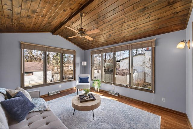 6331 Riverview Terrace NE, Fridley, MN 55432