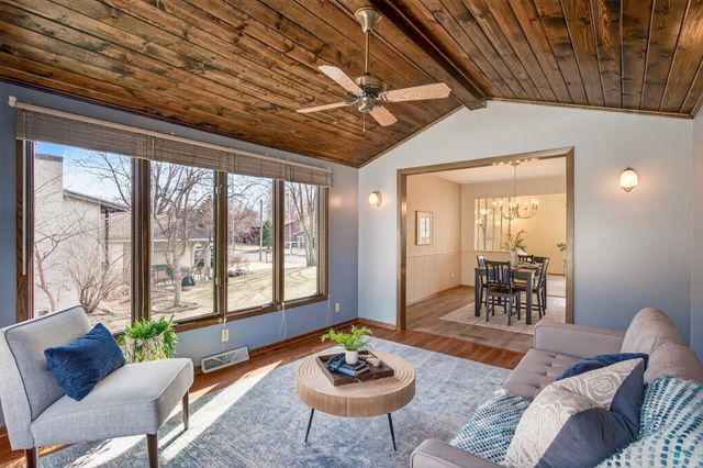 6331 Riverview Terrace NE, Fridley, MN 55432