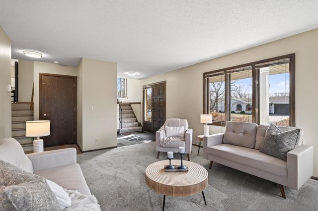 6331 Riverview Terrace NE, Fridley, MN 55432