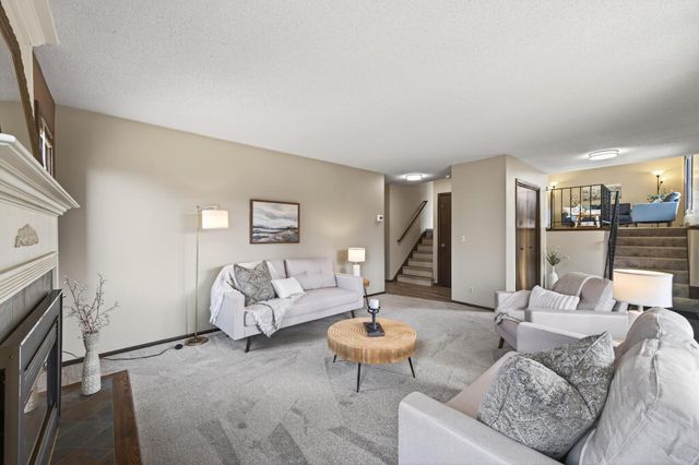 6331 Riverview Terrace NE, Fridley, MN 55432