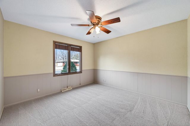 6331 Riverview Terrace NE, Fridley, MN 55432