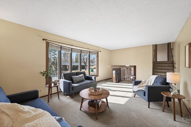 6331 Riverview Terrace NE, Fridley, MN 55432