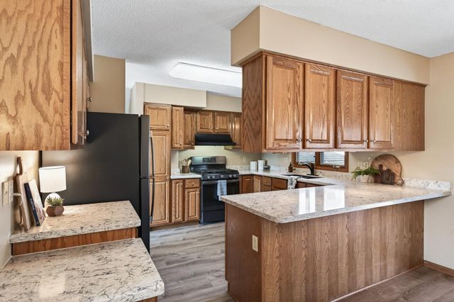 6331 Riverview Terrace NE, Fridley, MN 55432