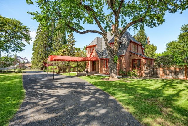 2336 Table Rock Road, Medford, OR 97501