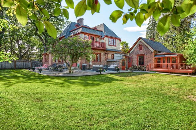 2336 Table Rock Road, Medford, OR 97501