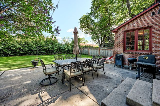 2336 Table Rock Road, Medford, OR 97501