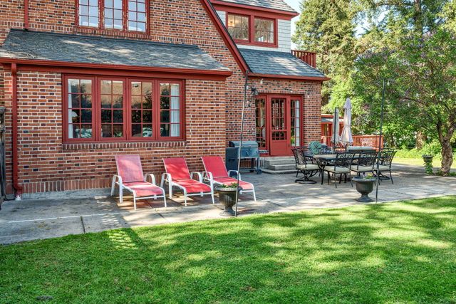 2336 Table Rock Road, Medford, OR 97501