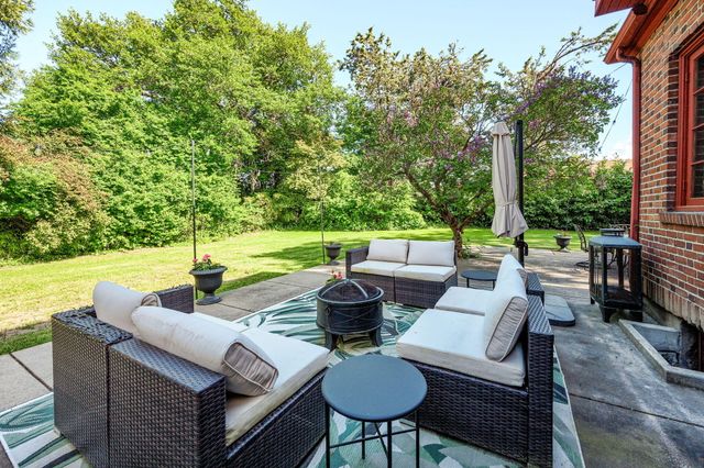 2336 Table Rock Road, Medford, OR 97501