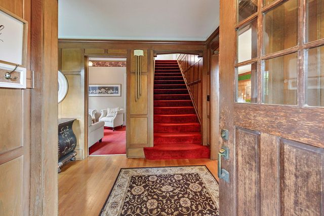 2336 Table Rock Road, Medford, OR 97501