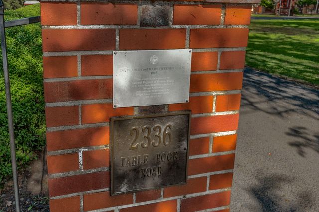 2336 Table Rock Road, Medford, OR 97501