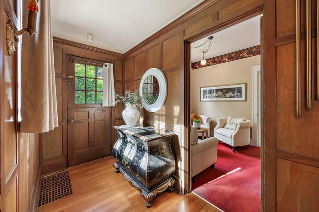 2336 Table Rock Road, Medford, OR 97501